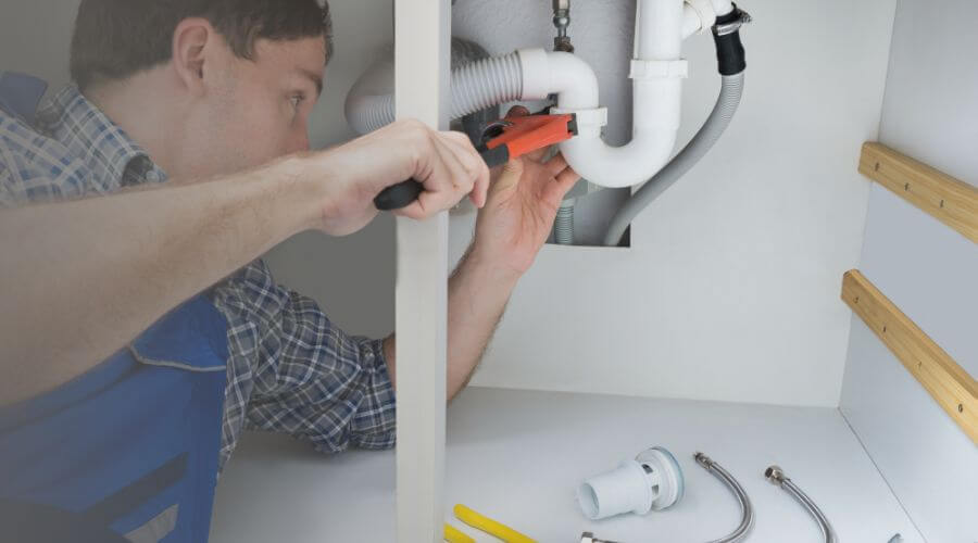 Professional same day plumber in Riverview, MI